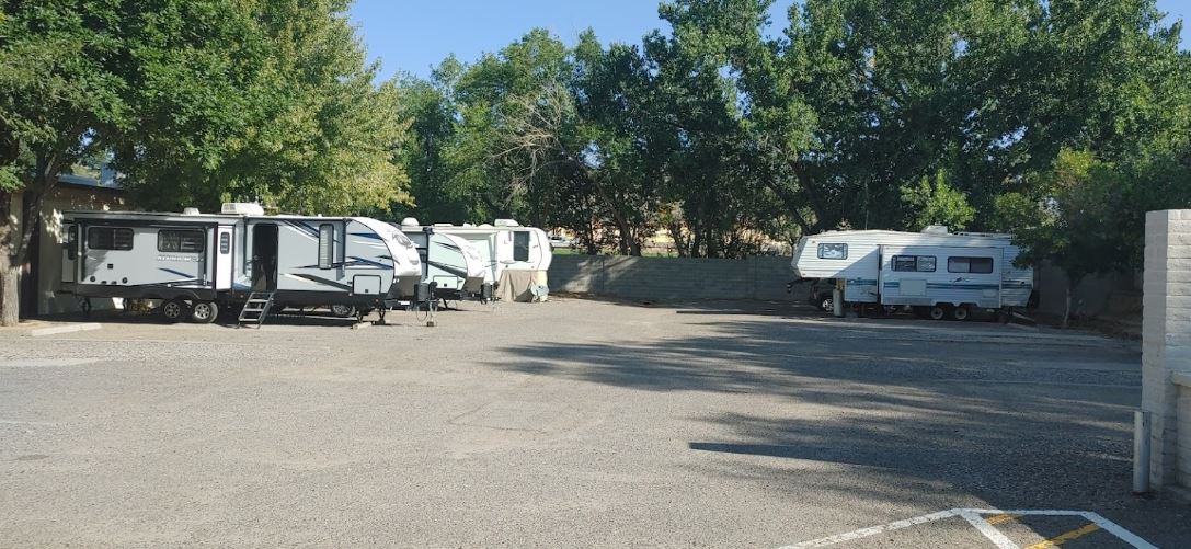 sundowner mobile home and RV park